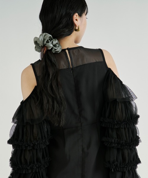 Ezick(エジック)の「2way Sleeve Ruffle Dresss 2wayラッフルスリーブドレス(ドレス・レディース・ブラック/グレー・FREE)」の15枚目の写真