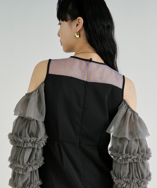 Ezick(エジック)の「2way Sleeve Ruffle Dresss 2wayラッフルスリーブドレス(ドレス・レディース・ブラック/グレー・FREE)」の18枚目の写真