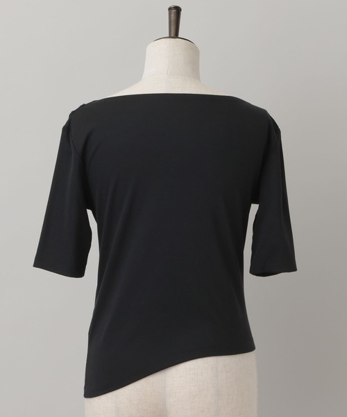 A part by(アパートバイ)の「カットドレーププルオーバー_5分袖(Tシャツ/カットソー・レディース・ブラウン/オフホワイト/ブラック・FREE)」の6枚目の写真