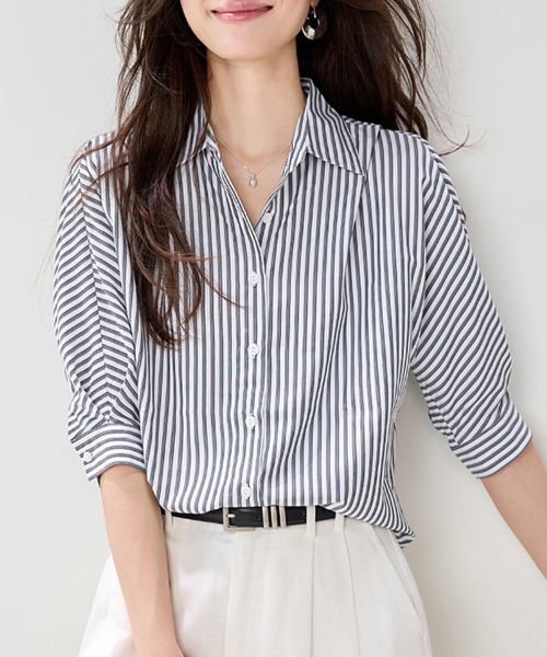 ONEP STAR(ワンピスター)の「バックデザイン七分袖ストライプシャツ(シャツ/ブラウス・レディース・ストライプ・X-LARGE/LARGE/MEDIUM)」の3枚目の写真