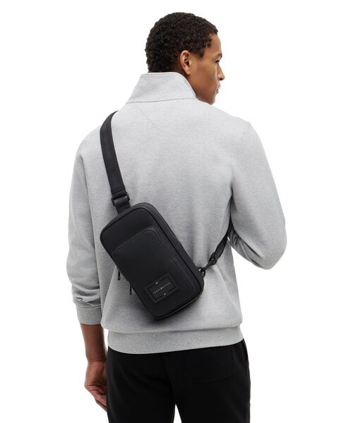 TOMMY HILFIGER(トミーヒルフィガー)の「ファンデーションスリングパック(ショルダーバッグ・メンズ・グリーン/ブラック・FREE)」の3枚目の写真