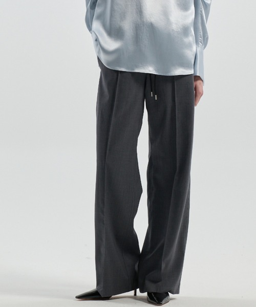 CINOH(チノ)の「TWILL RELAXED PANTS(その他パンツ・レディース・ブラック/グレー/カーキ・38/36)」の2枚目の写真
