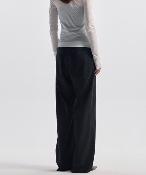 CINOH(チノ)の「TWILL RELAXED PANTS(その他パンツ・レディース・ブラック/グレー/カーキ・38/36)」の4枚目の写真