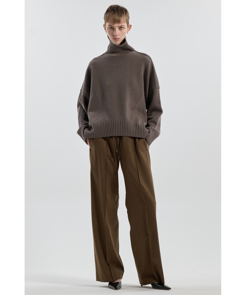 CINOH(チノ)の「TWILL RELAXED PANTS(その他パンツ・レディース・ブラック/グレー/カーキ・38/36)」の10枚目の写真