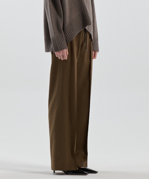 CINOH(チノ)の「TWILL RELAXED PANTS(その他パンツ・レディース・ブラック/グレー/カーキ・38/36)」の14枚目の写真