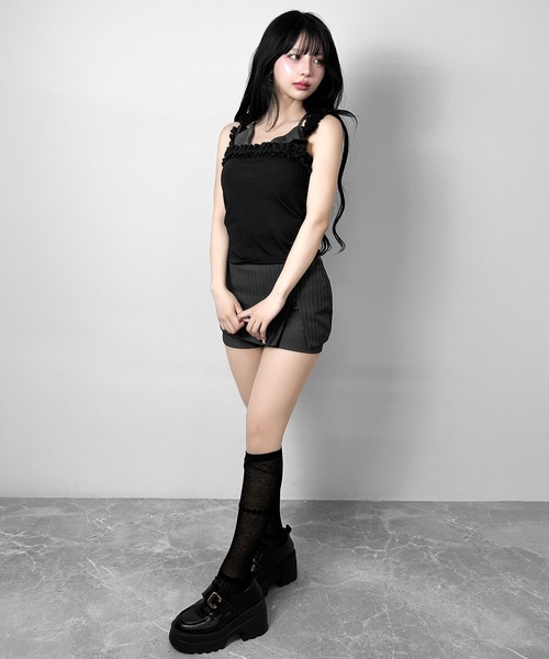FOLLOWIN(フォロウィン)の「2COLOR/ピンストライプレイヤードミニスカート【 インパン仕様 】(スカート・レディース・グレー/ブラック・LARGE/SMALL/MEDIUM)」の13枚目の写真