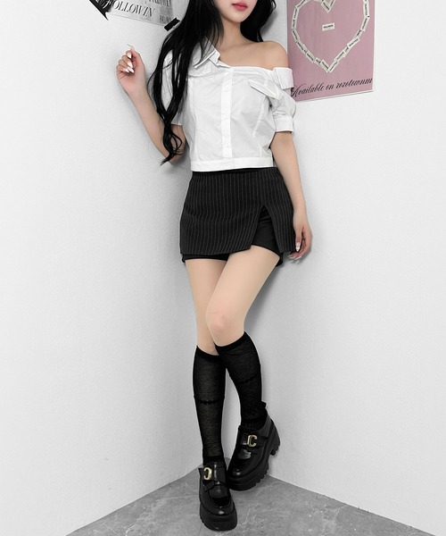 FOLLOWIN(フォロウィン)の「2COLOR/ピンストライプレイヤードミニスカート【 インパン仕様 】(スカート・レディース・グレー/ブラック・LARGE/SMALL/MEDIUM)」の3枚目の写真