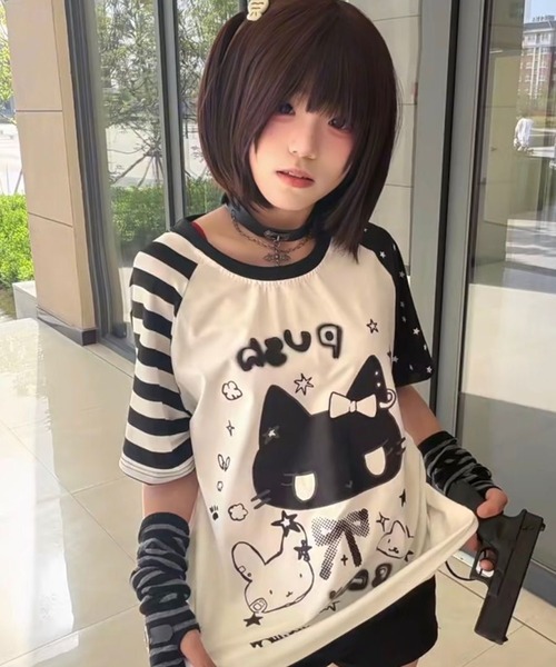 AsheKsha(アシクシャ)の「日系スイートクール猫柄切替ラグランスリーブTシャツ(Tシャツ/カットソー・レディース・ブラック/ホワイト・M)」の5枚目の写真