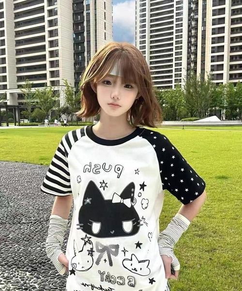 AsheKsha(アシクシャ)の「日系スイートクール猫柄切替ラグランスリーブTシャツ(Tシャツ/カットソー・レディース・ブラック/ホワイト・M)」の8枚目の写真