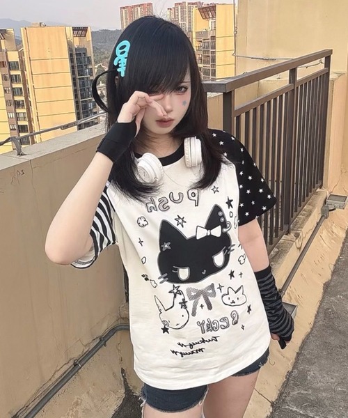 AsheKsha(アシクシャ)の「日系スイートクール猫柄切替ラグランスリーブTシャツ(Tシャツ/カットソー・レディース・ブラック/ホワイト・M)」の13枚目の写真