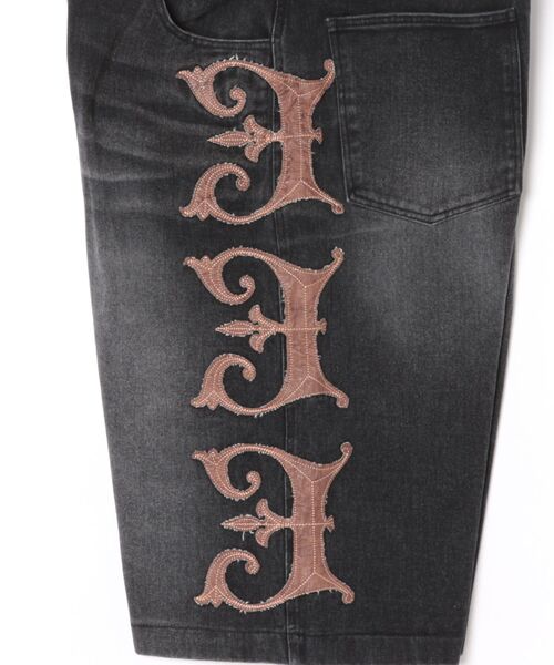 L.H.P（エルエイチピー）の「ERINAIE/エリナイエ/WHISKER EMBROIDERED DENIM BERMUDA（デニムパンツ・レディース・ブラック・L）」の3枚目の写真