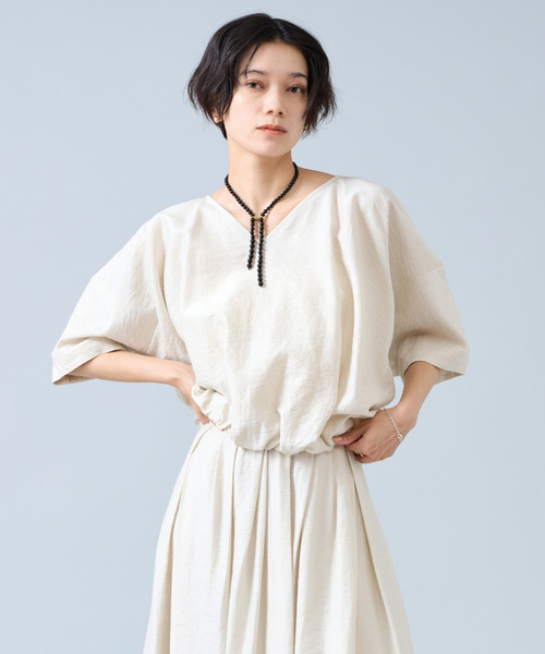 Liesse(リエス)の「Vネックバルーンショートブラウス(セットアップ可)(シャツ/ブラウス・レディース・アイボリー/ブラック・FREE)」の1枚目の写真