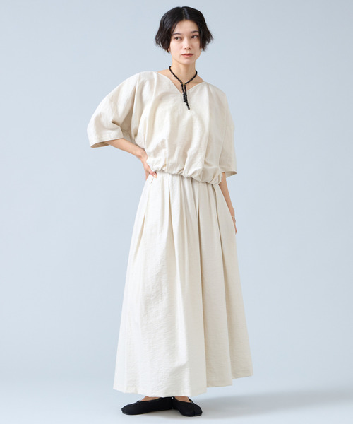 Liesse(リエス)の「Vネックバルーンショートブラウス(セットアップ可)(シャツ/ブラウス・レディース・アイボリー/ブラック・FREE)」の4枚目の写真