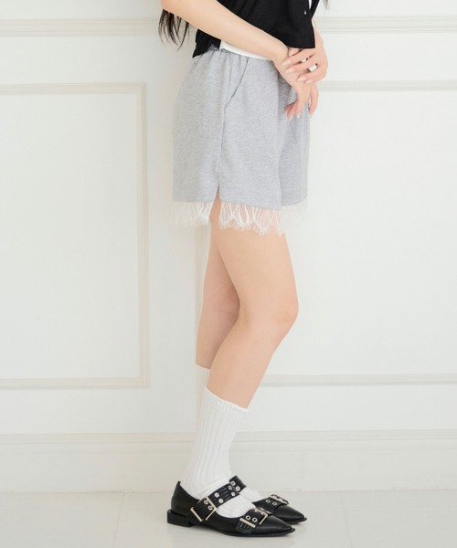 ALLuRing ChaRm(アリュリングチャーム)の「Lace Sweat Shorts / レーススウェットショーツ(スウェットパンツ・レディース・グレー・FREE)」の5枚目の写真