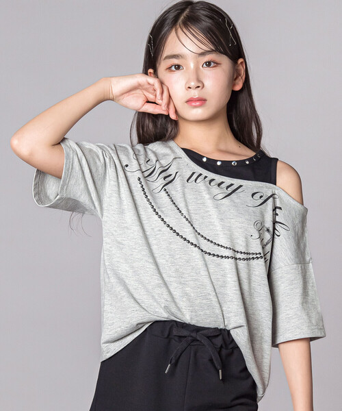 ZIDDY（ジディ）の「オフショルダー半袖Tシャツ＆パンツセット(130~160cm)（セットアップ・キッズ・ブラック/グレー・130cm/140cm/FREE/150cm）」の5枚目の写真
