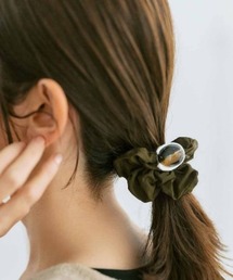 IEDIT（イディット）の「ＩＥＤＩＴ　天然石をあしらった　簡単ぱっと華やぐシュシュ（シュシュ）」