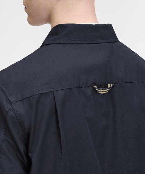 FRED PERRY（フレッドペリー）の「【先行予約受付中】Relaxed Cotton Overshirt／リラックスコットンオーバーシャツ（シャツ/ブラウス・メンズ・ネイビー・S/M/L）」の4枚目の写真