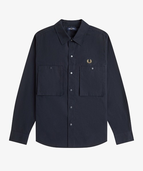 FRED PERRY（フレッドペリー）の「【先行予約受付中】Relaxed Cotton Overshirt／リラックスコットンオーバーシャツ（シャツ/ブラウス・メンズ・ネイビー・S/M/L）」の9枚目の写真