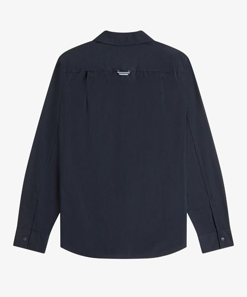 FRED PERRY（フレッドペリー）の「【先行予約受付中】Relaxed Cotton Overshirt／リラックスコットンオーバーシャツ（シャツ/ブラウス・メンズ・ネイビー・S/M/L）」の10枚目の写真