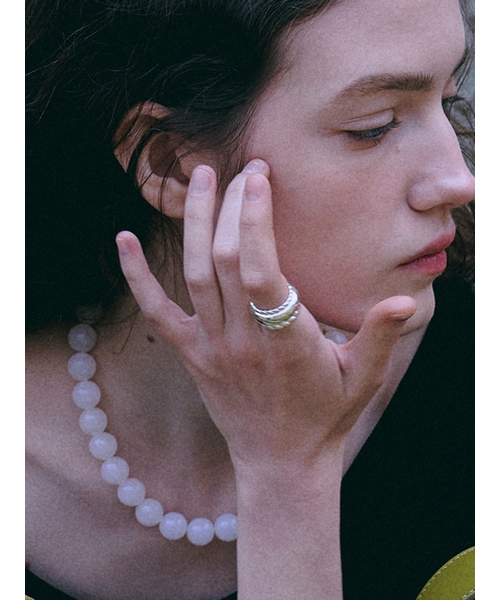 DENU(デヌ)の「Double twist volume ring(リング・レディース・シルバー・FREE)」の2枚目の写真