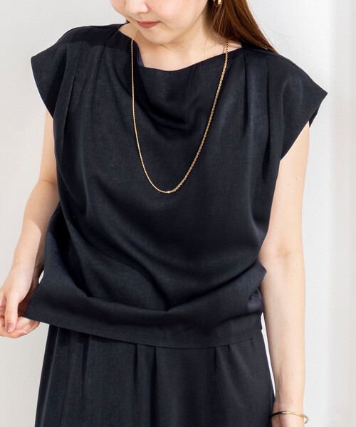 NOLLEY’S Sophi(ノーリーズソフィ)の「【BECシリーズ】《セットアップ対応》ウォッシャブルピーチサテンフレンチブラウス(シャツ/ブラウス・レディース・オフホワイト/チャコールグレー/ネイビー・38)」の8枚目の写真