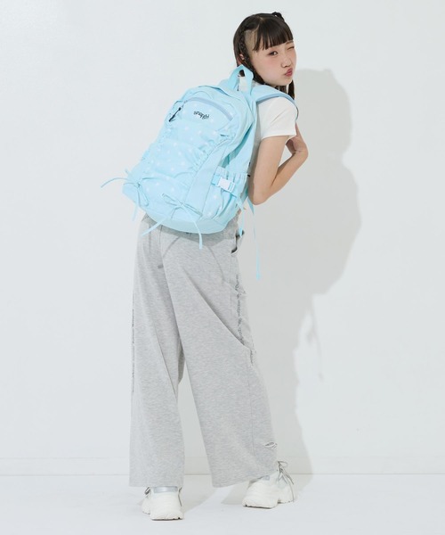 ANAP GiRL(アナップガール)の「【12L】シャーリングリボンリュック(ショルダーバッグ・キッズ・ブラック/ライトグレー/サックスブルー・F)」の19枚目の写真