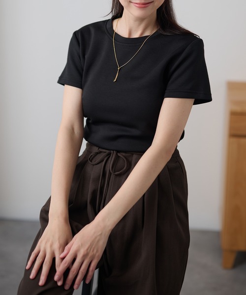 DAYRA(デイラ)の「クルーネック サイド シャーリング 半袖 トップス(Tシャツ/カットソー・レディース・ライトグレー/ホワイト/ブラック・FREE)」の10枚目の写真