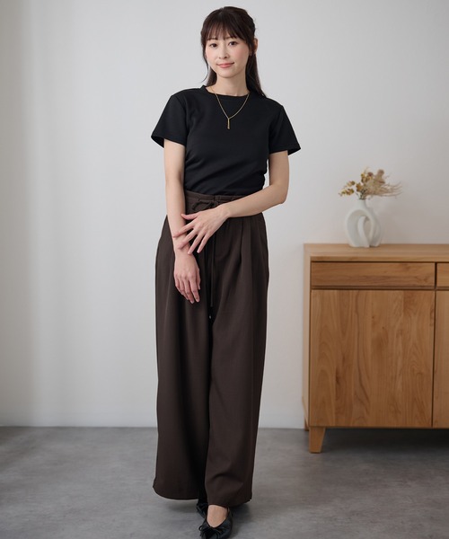 DAYRA(デイラ)の「クルーネック サイド シャーリング 半袖 トップス(Tシャツ/カットソー・レディース・ライトグレー/ホワイト/ブラック・FREE)」の6枚目の写真