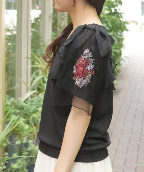 axes femme(アクシーズファム)の「接触冷感ダリア刺繍PO(Tシャツ/カットソー・レディース・ホワイト/ブラック/ピンク・FREE)」の5枚目の写真