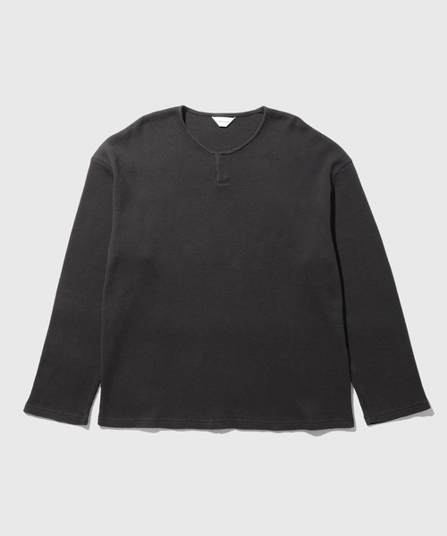 ADAM ET ROPE'(アダムエロペ)の「ヘビーワッフルヘンリーネックロングTシャツ(Tシャツ/カットソー・メンズ・ブラック/ホワイト/チャコールグレー・M/L)」の12枚目の写真