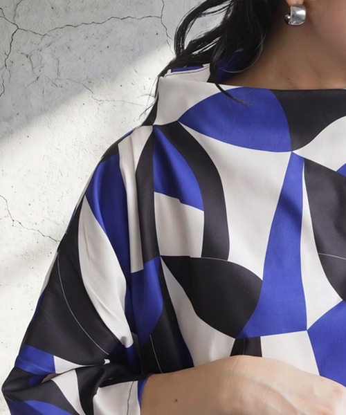antiqua(アンティカ)の「幾何学柄 ジオメトリック柄 ボトルネック ワンピース(ワンピース・レディース・その他・ONESIZE)」の4枚目の写真