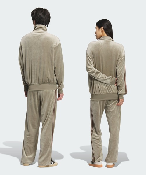 adidas（アディダス）の「FB TPベロア / ファイヤーバード トラックパンツ ベロア / ジャージ / アディダスオリジナルス adidas Originals（その他パンツ・メンズ・ベージュ・XX-LARGE/XX-SMALL/3XL/LARGE/MEDIUM/SMALL/X-LARGE/X-SMALL）」の4枚目の写真
