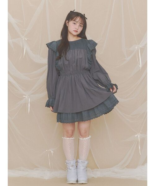 merry jenny（メリージェニー）の「lace panelギャザーワンピース（ワンピース・レディース・チャコールグレー/ブラウン/オフホワイト・FREE）」の6枚目の写真