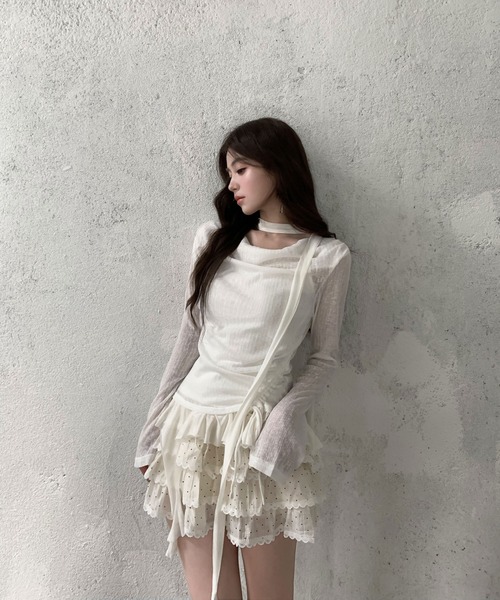 VEILA(ヴェイラ)の「チョーカーデザイン フリルシアーサイドドロスト長袖トップス(Tシャツ/カットソー・レディース・グレー/ブラック/ホワイト・フリー)」の20枚目の写真