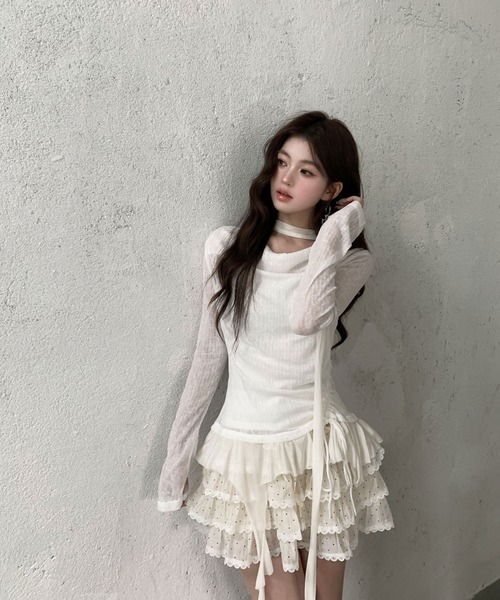 VEILA(ヴェイラ)の「チョーカーデザイン フリルシアーサイドドロスト長袖トップス(Tシャツ/カットソー・レディース・グレー/ブラック/ホワイト・フリー)」の21枚目の写真