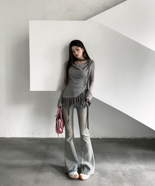 VEILA(ヴェイラ)の「チョーカーデザイン フリルシアーサイドドロスト長袖トップス(Tシャツ/カットソー・レディース・グレー/ブラック/ホワイト・フリー)」の13枚目の写真