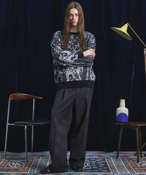 MAISON SPECIAL(メゾンスペシャル)の「《UNISEX》All-over Paisley Jacquard Prime-Over Crew Neck Knit Tops/ペイズリー総柄ジャガードプライムーオーバークルーネックニット【MAISON SPECIAL/メゾンスペシャル】(ニット/セーター・メンズ・オレンジ/ブラック・0/1/2)」の5枚目の写真