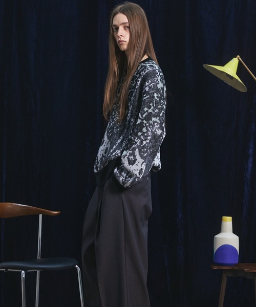 MAISON SPECIAL(メゾンスペシャル)の「《UNISEX》All-over Paisley Jacquard Prime-Over Crew Neck Knit Tops/ペイズリー総柄ジャガードプライムーオーバークルーネックニット【MAISON SPECIAL/メゾンスペシャル】(ニット/セーター・メンズ・オレンジ/ブラック・0/1/2)」の11枚目の写真