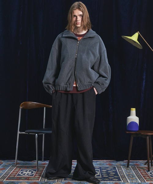 MAISON SPECIAL(メゾンスペシャル)の「《UNISEX》All-over Paisley Jacquard Prime-Over Crew Neck Knit Tops/ペイズリー総柄ジャガードプライムーオーバークルーネックニット【MAISON SPECIAL/メゾンスペシャル】(ニット/セーター・メンズ・オレンジ/ブラック・0/1/2)」の4枚目の写真