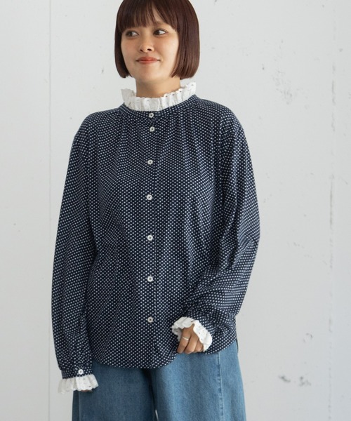POU DOU DOU(プードゥドゥ)の「スタンドレースブラウスカットソー(Tシャツ/カットソー・レディース・ネイビー/ブラック/オフホワイト・3)」の1枚目の写真