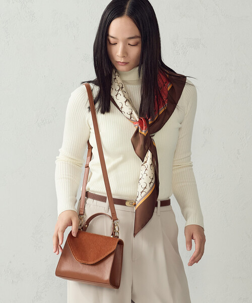 MONO COMME CA(モノコムサ)の「ハラコ調 ミニ トップハンドルバッグ(ハンドバッグ・レディース・ブラック/キャメル/グリーン・FREE)」の9枚目の写真