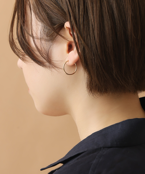 Lilas(リラ)の「1.5パイプ2cmルーフピアス K10(両耳)(ピアス(両耳用)・レディース・ゴールド・FREE)」の3枚目の写真