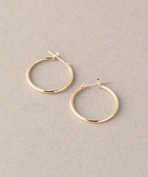 Lilas(リラ)の「1.5パイプ2cmルーフピアス K10(両耳)(ピアス(両耳用)・レディース・ゴールド・FREE)」の12枚目の写真