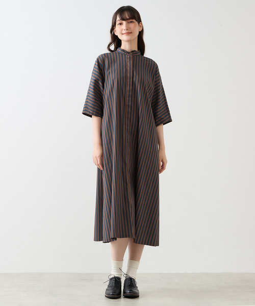 LOGEMENT DE CLAIRE（ロジュモンドクレール）の「【LOURMARIN】ウイングカラーシャツワンピース（ワンピース・レディース・ブラウン/ネイビー/スミクロ・FREE）」の4枚目の写真