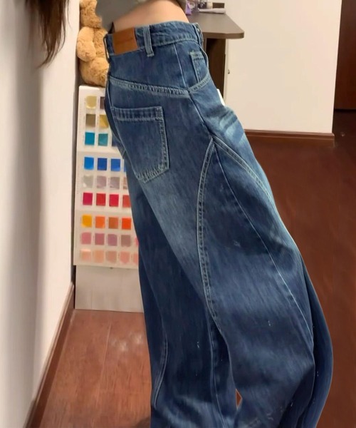 semuse(セミューズ)の「スーパーワイドハイウエストデニムパンツ(デニムパンツ・レディース・ブルー・S/M/L)」の2枚目の写真