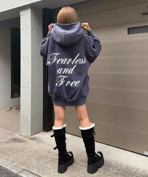 SPIRALGIRL(スパイラルガール)の「【SPIRAL WASH】バックロゴドルマンパーカーワンピース(ワンピース・レディース・グレー/ネイビー/ブラック・FREE)」の8枚目の写真