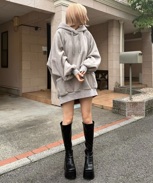 SPIRALGIRL(スパイラルガール)の「【SPIRAL WASH】バックロゴドルマンパーカーワンピース(ワンピース・レディース・グレー/ネイビー/ブラック・FREE)」の5枚目の写真