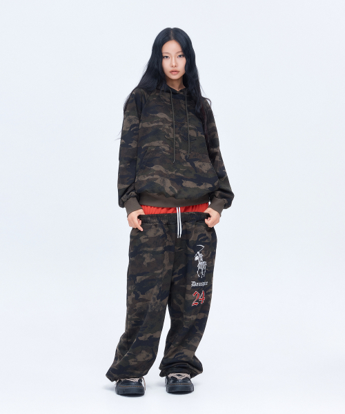 DAUSPICE(ディーオスピス)の「(DUC) BB Waist Low-Rise Sweatpants Black(スウェットパンツ・レディース・ダークグリーン・MEDIUM/LARGE)」の4枚目の写真