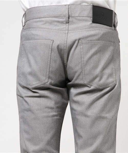 BLACK LABEL CRESTBRIDGE（ブラックレーベル・クレストブリッジ）の「シャークスキン５ポケットパンツ（その他パンツ・メンズ・グレー・79/76/73/70/82/85）」の2枚目の写真