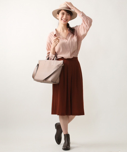 LOWELL things(ロウェル シングス)の「インバッグ付きシュリンクショルダー(ショルダーバッグ・レディース・シルバー/ブラック/ベージュ・FREE)」の9枚目の写真